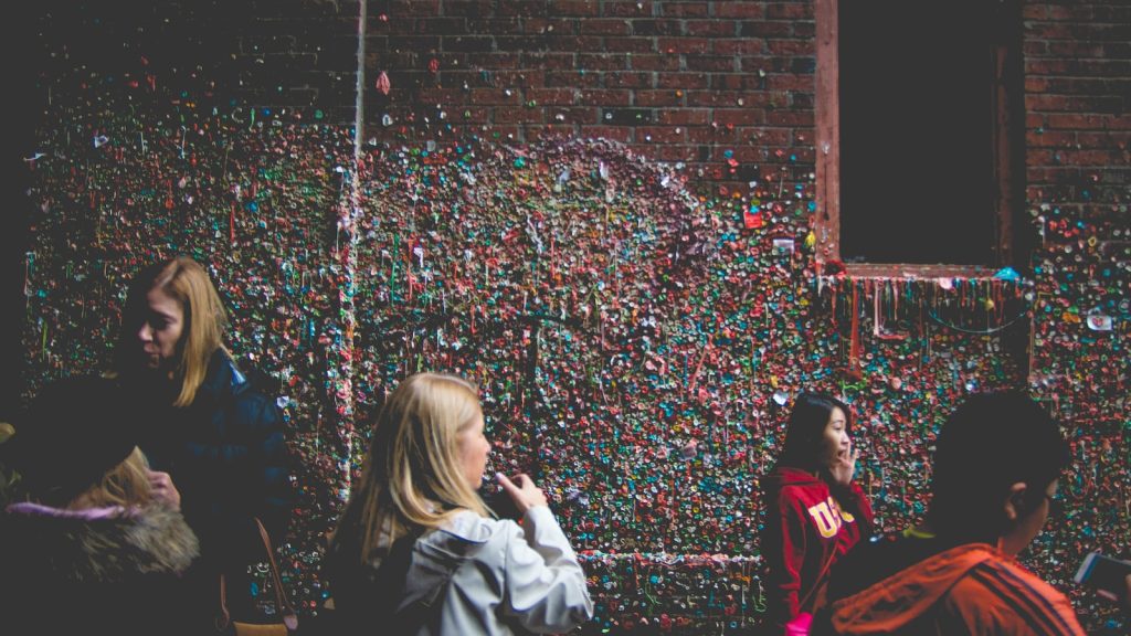 chewing gum cheveux