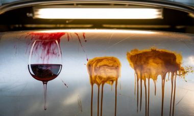 Éliminer les taches tenaces de votre coffre de voiture