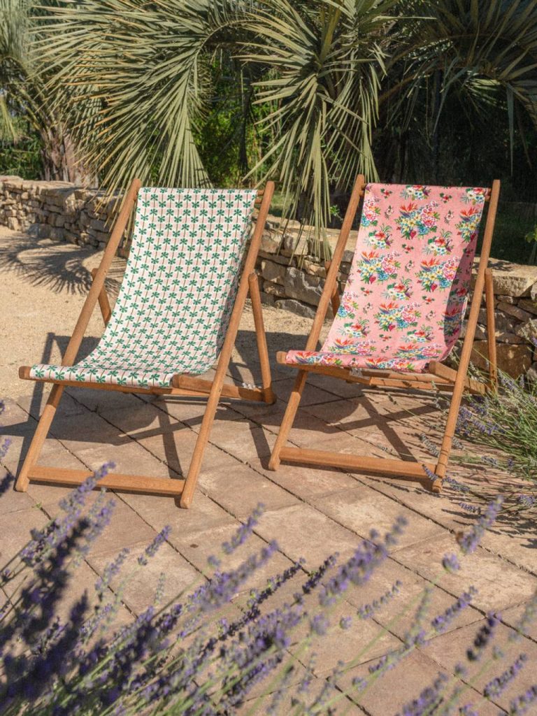 Comment choisir la toile idéale pour votre transat extérieur