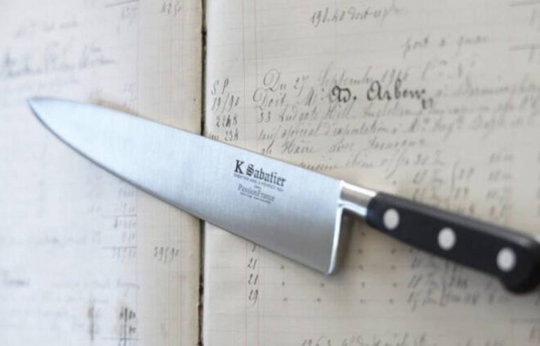 Entretenir son couteau sabatier : affûtage, aiguisage et stockage